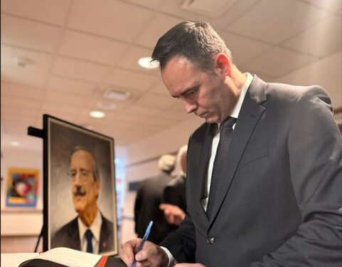 Konjufca bën homazhe në New York për Eliot Engel: Lavdi jetës dhe veprës së mikut tonë të madh