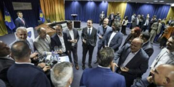 Komunat në kolaps financiar: Mbi 344 milionë euro të humbura dhe 20 milionë të tjera në rrezik nga moszbatimi i vendimit të GjK