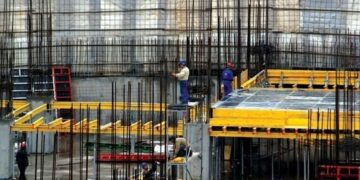 Aksioni në ndërtim zbulon shkelje në Kosovë: mbyllen 50 kantiera, dhjetëra kompani drejt gjykatës