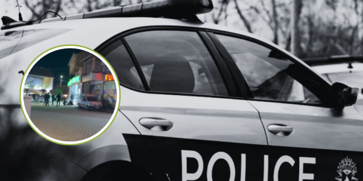 Një person i shtrirë në tokë – Pamje nga vendi i ngjarjes ku u plagosen dy persona në Ferizaj