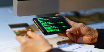 Kujdes nga SMS mashtrues: Po vazhdojnë rastet e vjedhjes së të dhënave bankare në Kosovë