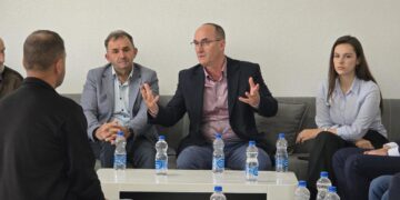 35-shi i PDK-së, Lulzim Aliu merr mbështetje të fuqishme në Komogllavë të Ferizajt