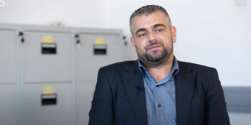 Hoti: Sot ekzekutohen shtesat prej 100 eurosh për pensionistët dhe fëmijët