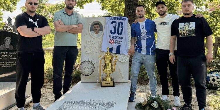“Forca” e dërgon trofeun e kampionit të Ligës së Parë te varri i Erjon Morinës