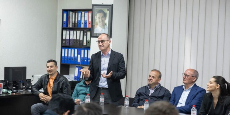 34-shi i PDK-së, Lulzim Aliu falenderon strukturat e Degës në Ferizaj për mbështetjen e fuqishme