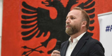 Abelard Tahiri s’kandidon për deputet: Do të jem pranë Kryeministrit Bedri Hamza, duke mbështetur PDK-në