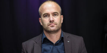Lirohet nga spitali zëvendësministri Mehani