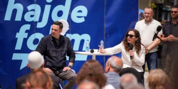 Abdixhiku: Faleminderit Llap, politika e vërtetë nuk bëhet larg njerëzve, por mes tyre!