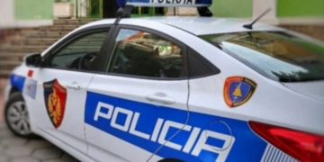 E rëndë në Durrës, 19-vjeçarja i jep fund jetës duke u hedhur nga pallati, detajet e para