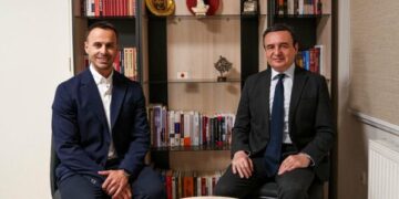 Kurti njofton se stomatologu Metë Shatri i është bashkuar VV’së: Është kandidat për deputet