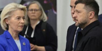 “Këtë vit do ndajmë 28,3 mld euro për Kievin”- Vond der Leyen bisedon me Zelensky: Mbështetje e plotë nga Evropa për Ukrainën