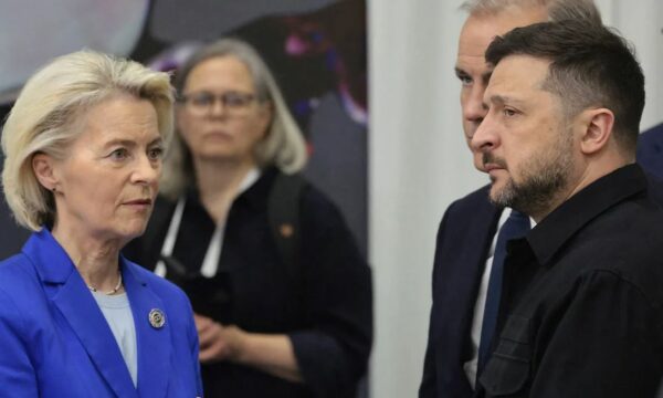 “Këtë vit do ndajmë 28,3 mld euro për Kievin”- Vond der Leyen bisedon me Zelensky: Mbështetje e plotë nga Evropa për Ukrainën