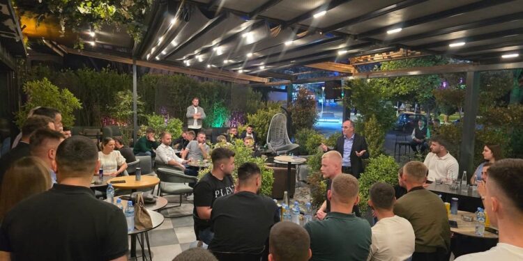 35-shi i PDK-së takon të rinjtë e Vitisë: Vetëm duke investuar tek rinia, ndërtojmë një Kosovë më të zhvilluar!
