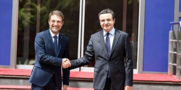 Kurti pas takimit me Hoxhën: Marrëdhëniet Kosovë-Shqipëri janë të shkëlqyeshme