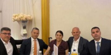 Lladrovci merr pjesë në dasmën e Luan Haradinajt, ky është urimi i tij i veçantë për çiftin