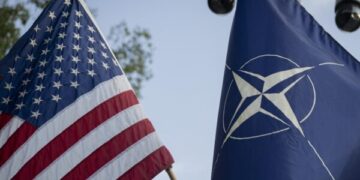 NATO thotë se po punon me SHBA për ta kuptuar pse po i largojnë 5 mijë ushtarë nga Gjermania