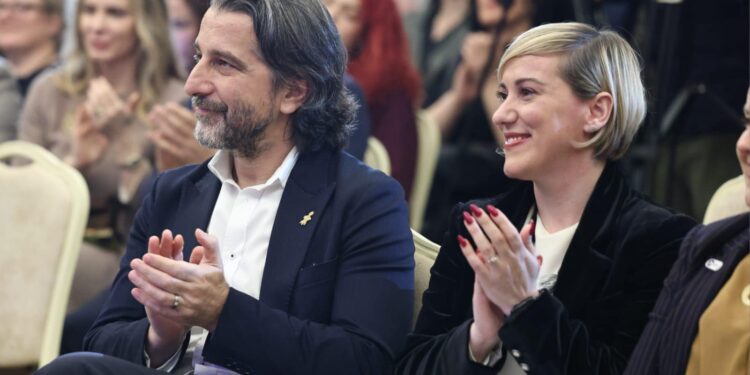 Rama “e çon në shtëpi” edhe Sibel Halimin, shkarkohet nga detyra
