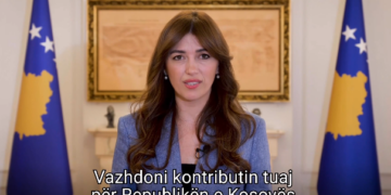 Albulena Haxhiu në paraqitje nga Presidenca, mungon flamuri dardan