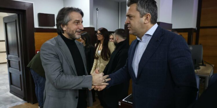 Rama shkarkon edhe Drejtorin e Transformimit