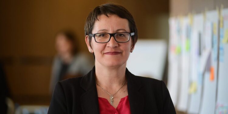 Aida Dërguti aderon në PDK