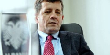 A do të jetë kandidat për deputet? Flet Rrustem Mustafa pas rikthimit në PDK