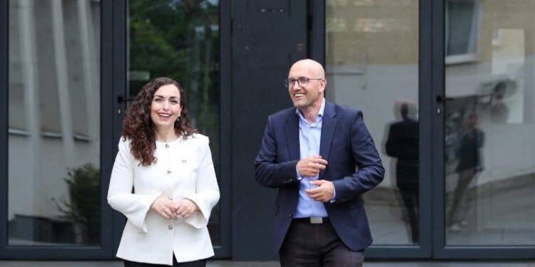 Siç u paralajmërua, Hasanpapaj i bashkohet Osmanit