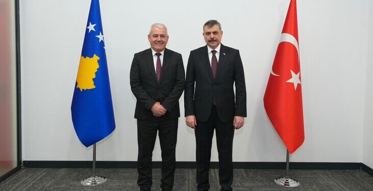 Ministri i Brendshëm turk: Ekziston një bashkëpunim shumëvjeçar mes Kosovës dhe Turqisë