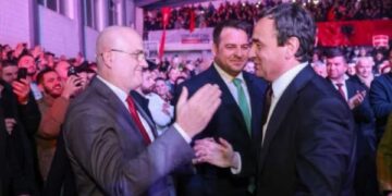 Haxhi Avdyli i ankohet Kurtit se po i thonë “bir shk*au”: Më keni prekë në plagë që nuk ua lejoj