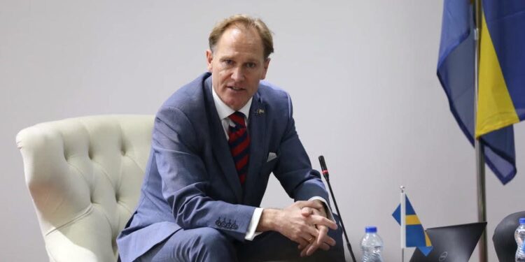 “Kosova dhe Serbia duhet të negociojnë çdo javë”, thotë ambasadori i Suedisë në Kosovë