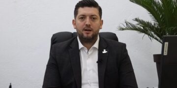Pistoletë, 3 karikatorë e 46 fishekë-Ja çka gjeti policia në shtëpinë e ish-kryeshefit të ‘Prishtina Parking’