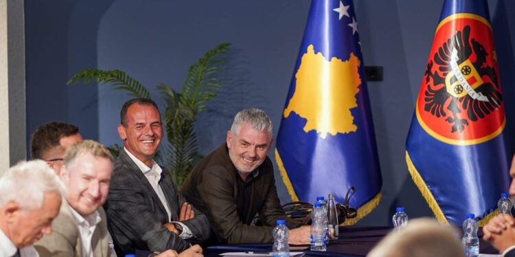 Injoroi Abdixhikun e Osmanin duke mos marrë pjesë në tubim, Kujtim Shala njofton se do të jetë kandidat për deputet, falënderon degën për propozimin