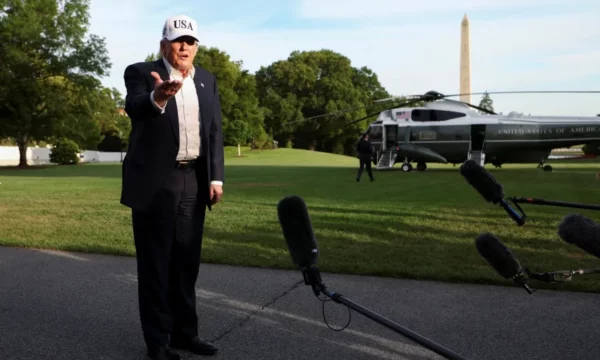 Trump kthehet nga Kina pa ndonjë përparim për Iranin, dhe me një vendim për të marrë