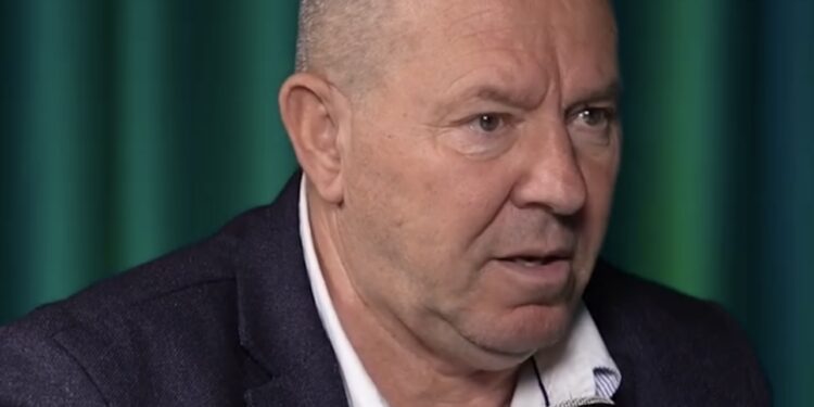 Gucati për incidentin në Skenderaj: Albin Kurti po këqyr me dominu në Drenicë, po që s’mujti (VIDEO)