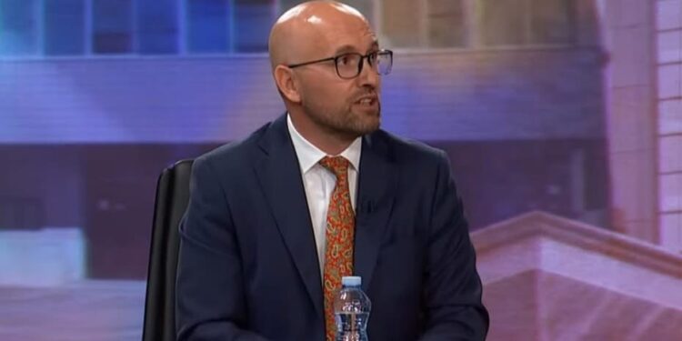 Hasanpapaj: Kemi nevojë për shtet të fortë dhe jo parti që forcohen në dëm të shtetit