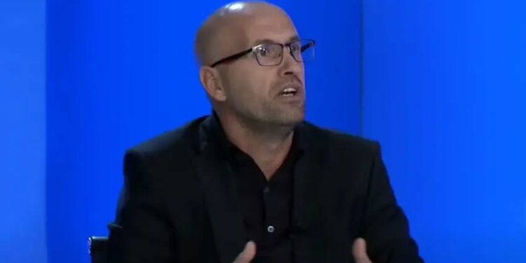 “Qytetarët nuk ua falin këtë”, Hasanpapaj reagon ndaj deklaratës së Konjufcës