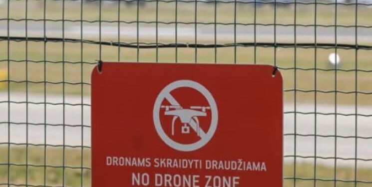 Lituania mbyll aeroportin, paralajmërim për “rrezik ajror”