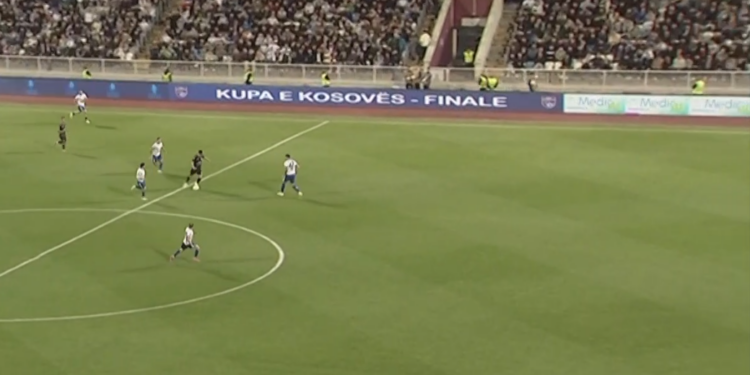 Goli i vitit, Hekuran Berisha shënon nga gjysma e fushës në finalen e Kupës ës Kosovës