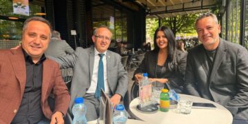 Rrezarta Krasniqi e LDK-së mbështet kandidatët për deputetë, Avdullah Hoti e Arben Gashi