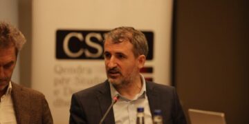 Miftaraj: Kurti, politikan mesatar ballkanik – Gjatë qeverisjes së tij rreth 300 mijë qytetarë ikën nga Kosova