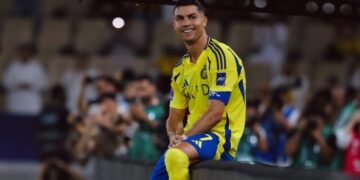 Ronaldo sportisti më i paguar me 300 milionë dollarë në vit, Messi nuk i afrohet dot-Lista