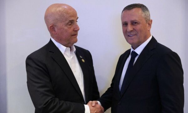 Isufaj dhe kongresisti amerikan Self diskutojnë për sundimin e ligjit dhe punën e Prokurorisë Speciale
