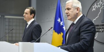 Kurti e Sveçla sot mbajnë konferencë për media, nuk dihet arsyeja