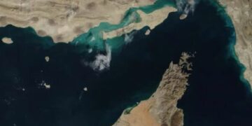 Reuters dhe AP: SHBA rrëzoi dronë iranianë pranë Ngushticës së Hormuzit