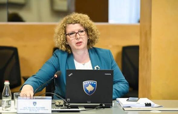 “52 tonë mangu” – brenda telefonit të ministres Rozeta Hajdari, sekreti shtetëror u diskutua në telefon