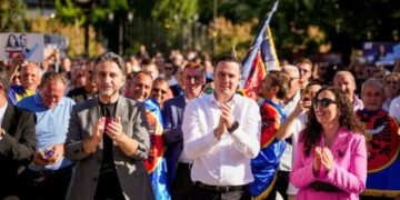 ‘‘Faleminderit’’, Vjosa Osmani ndan video nga tubimi me qytetarët në Pejë