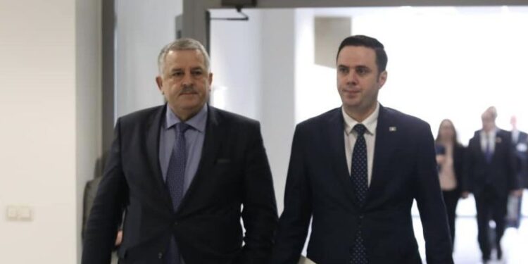 Agim Veliu për rikthimin në garë: Shefat e partisë (LDK) duhet të vendosin!
