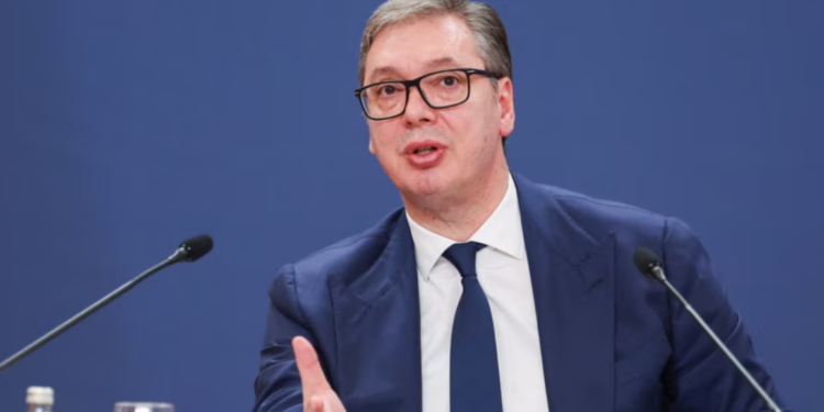 Vuçiq: Gati të ndërtojmë autostradë deri në Mitrovicë, amerikanët të sigurojnë që Kosova s’bën problem