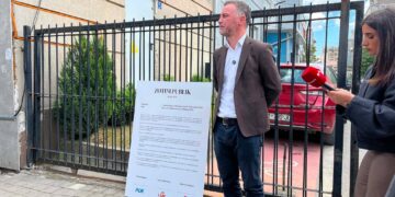 PSD-ja mban një aksion simbolik pranë zyrave të PDK-së