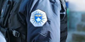 Dy persona arrestohen në Pejë dhe Istog, policia konfiskon armë dhe municion