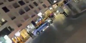 VIDEO/Të shtënat me armë pranë gjykatës në Pejë, policia jep detaje